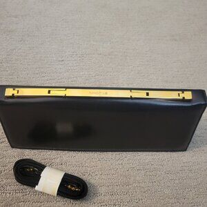 St. John Clutch with detachable shoulder strap - Pre loved